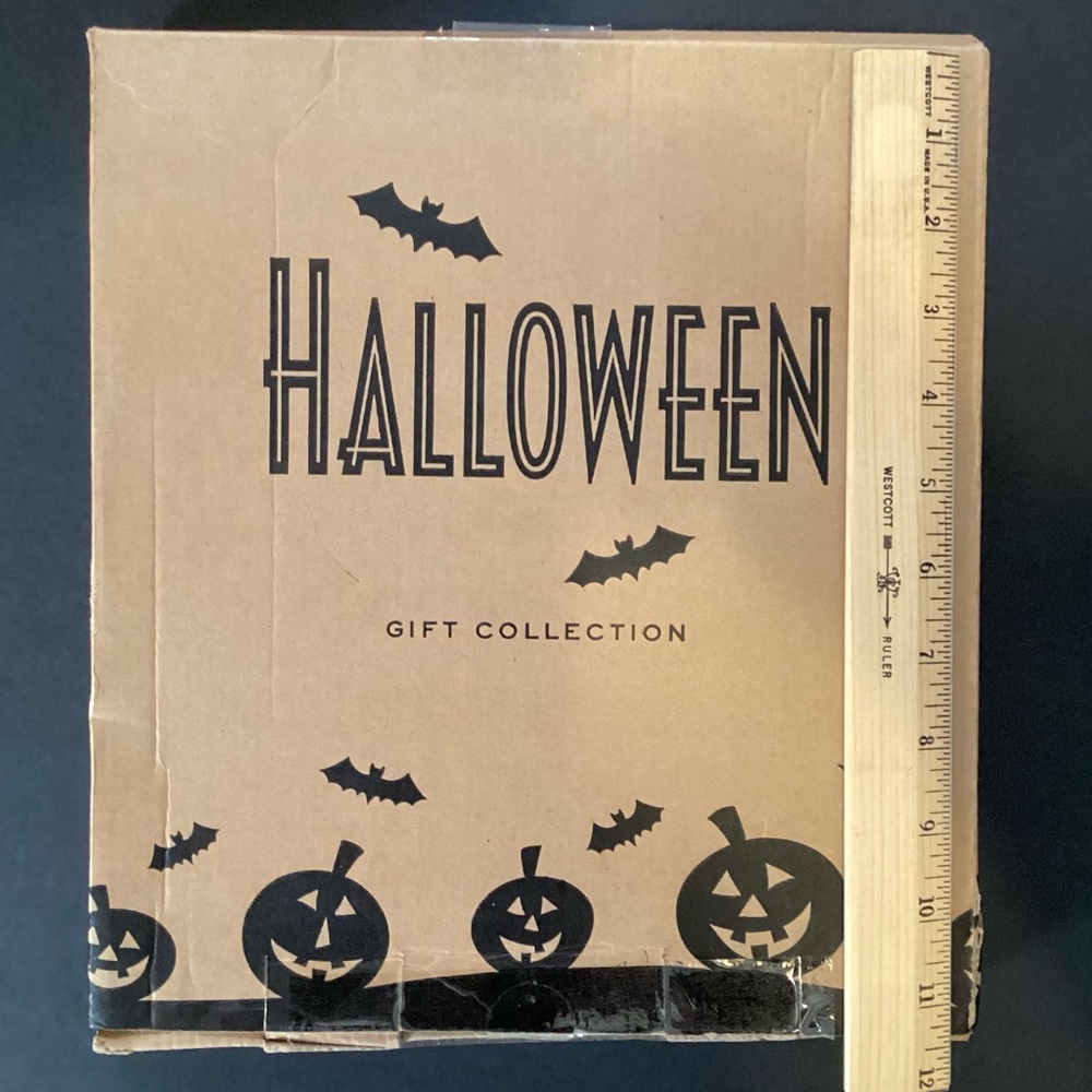 VTG AVON 1997 Halloween Welcome Wooden Door Hanger. - Picture 11 of 14